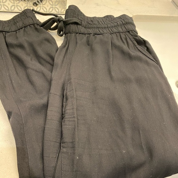 Aritzia joggers - Picture 4 of 7
